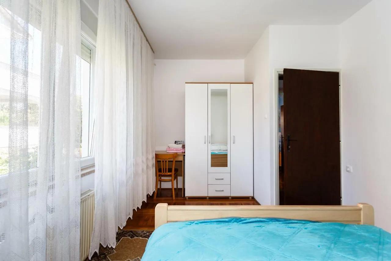 Apartmani Jelica Крк